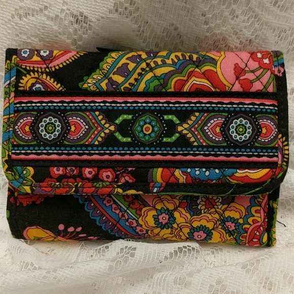 Vera Bradley euro wallet - Picture 1 of 8